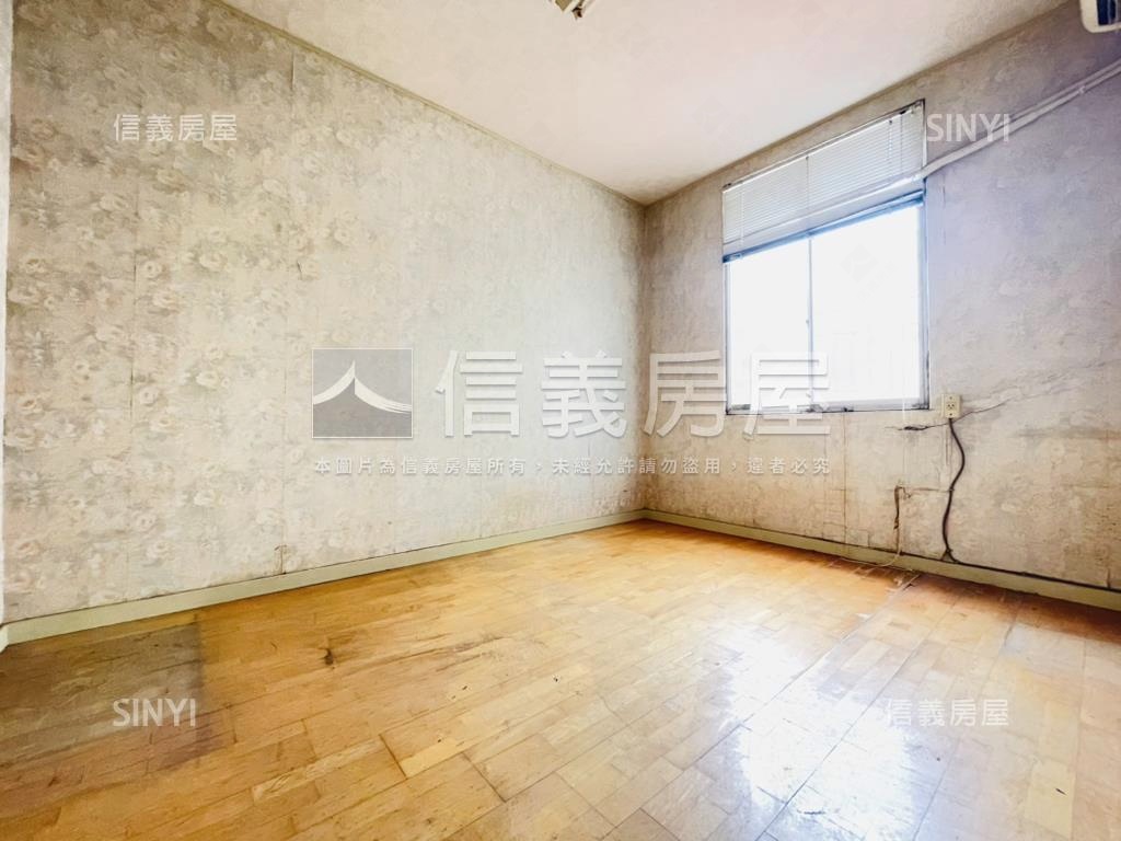 北區近公園活巷透天房屋室內格局與周邊環境