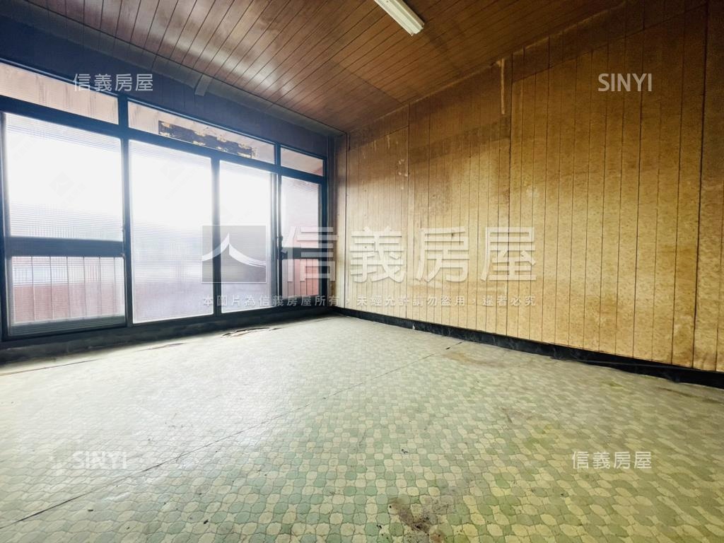 北區近公園活巷透天房屋室內格局與周邊環境