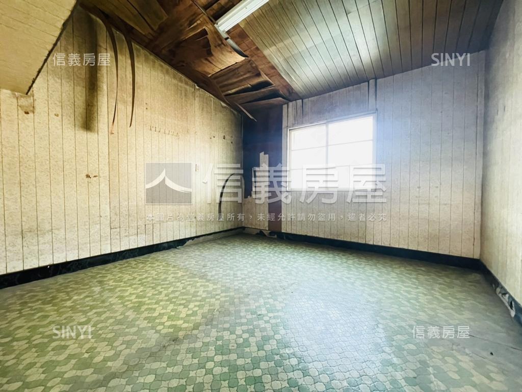 北區近公園活巷透天房屋室內格局與周邊環境
