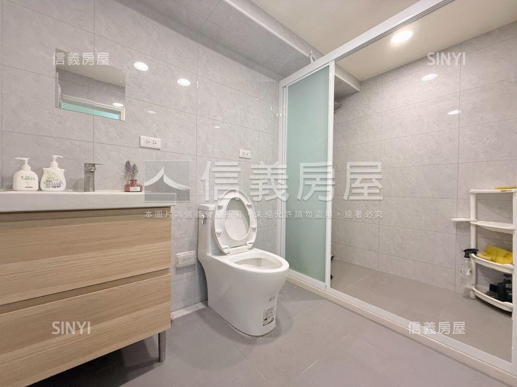 永大商圈輕裝潢２房車位房屋室內格局與周邊環境