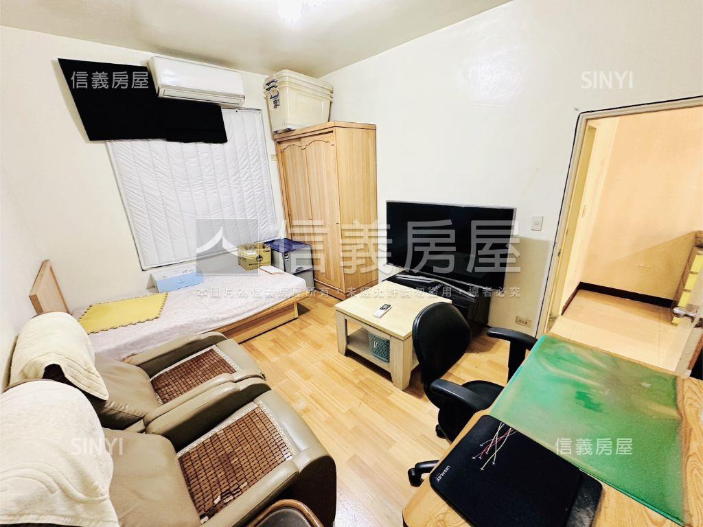 面公園清幽三房稀有二樓房屋室內格局與周邊環境