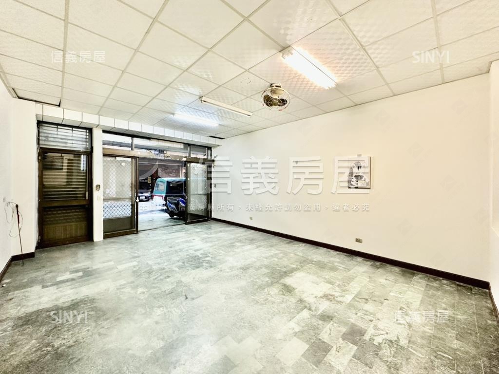 宜欣樹孝商圈大面寬店面房屋室內格局與周邊環境