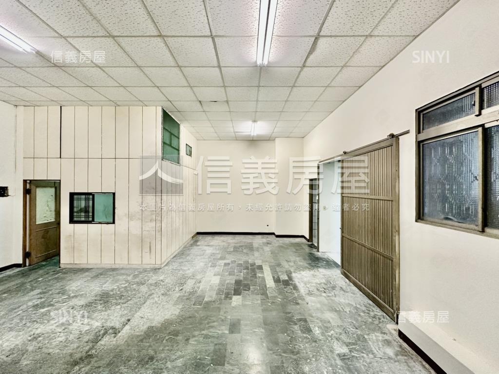 宜欣樹孝商圈大面寬店面房屋室內格局與周邊環境