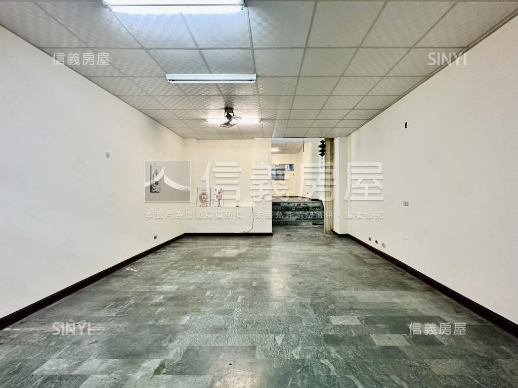 宜欣樹孝商圈大面寬店面房屋室內格局與周邊環境