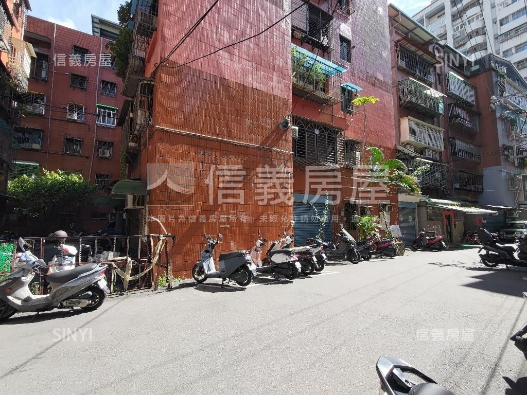 光華邊間彈性利用一樓房屋室內格局與周邊環境