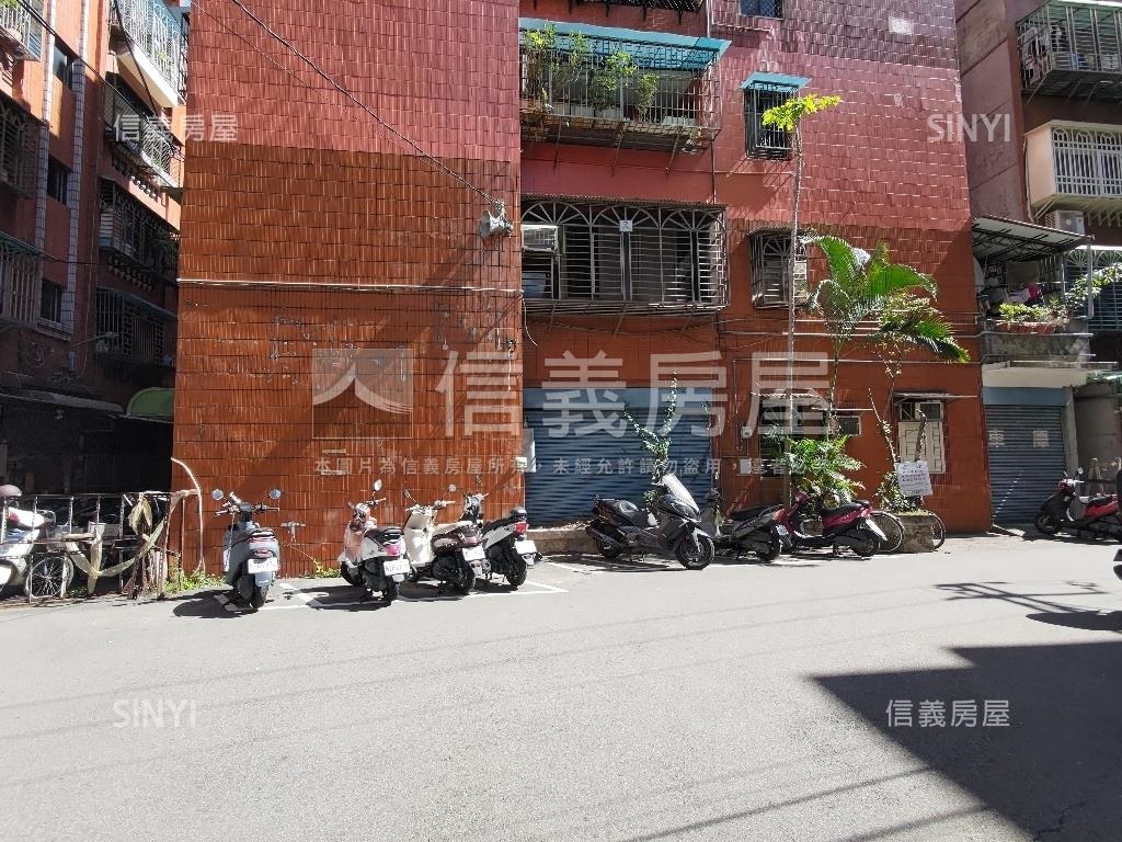 光華邊間彈性利用一樓房屋室內格局與周邊環境