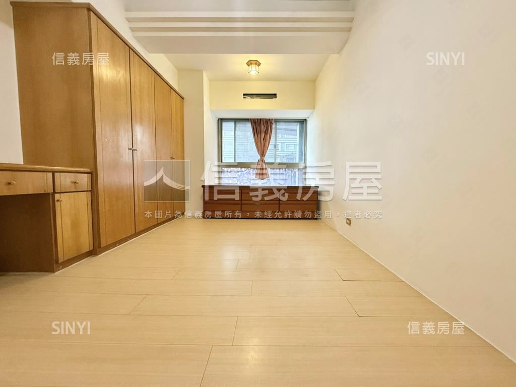 山海大地低總價紅樹林四房房屋室內格局與周邊環境