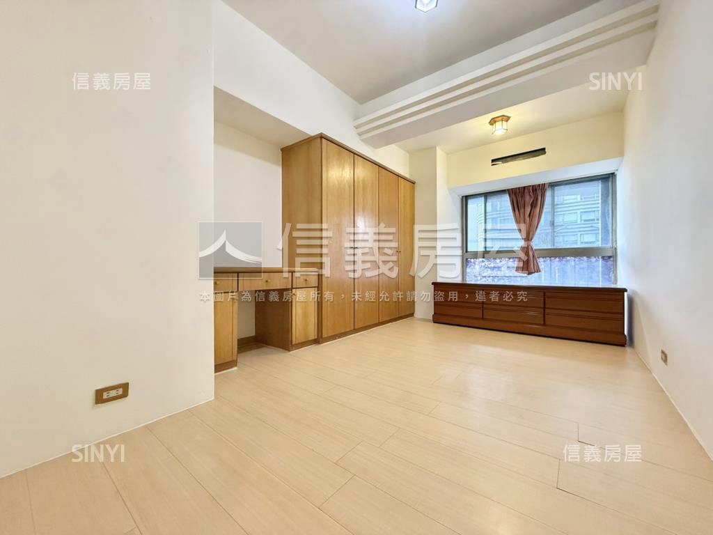 山海大地低總價紅樹林四房房屋室內格局與周邊環境