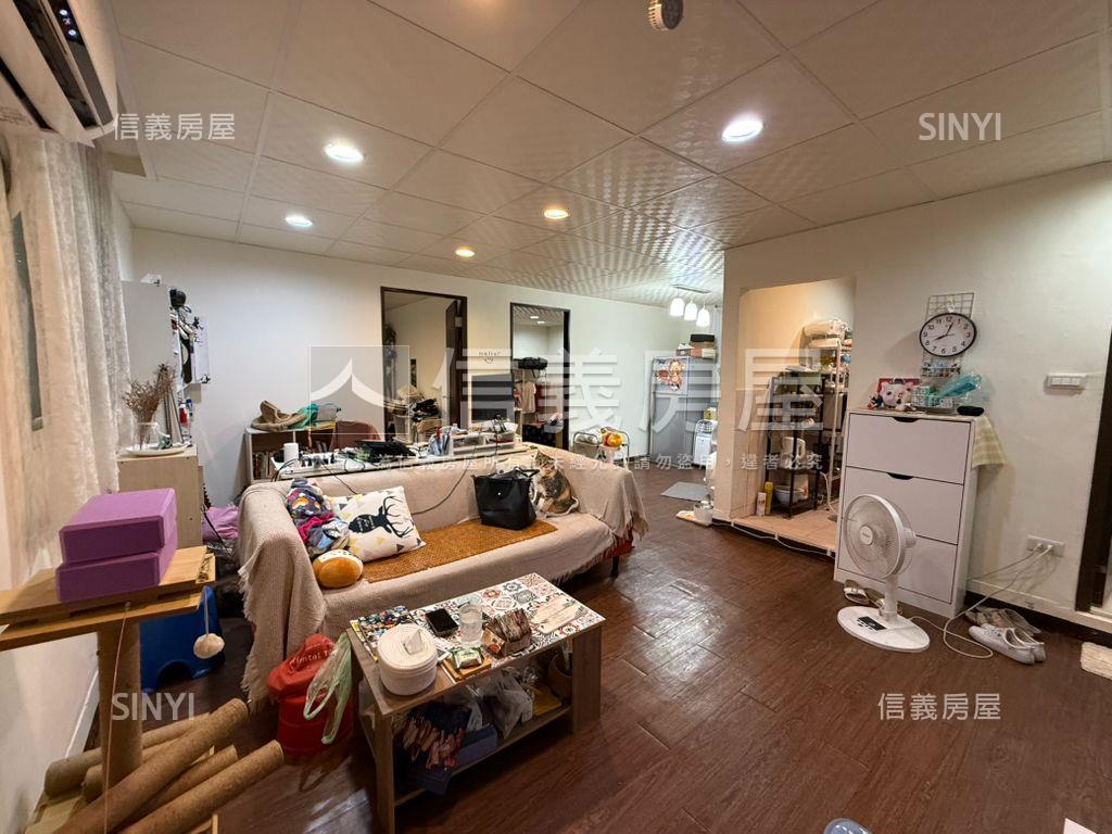 捷運明亮大棟距２房美寓房屋室內格局與周邊環境