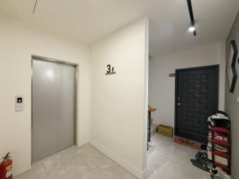 正中清路５％投報電梯透店
