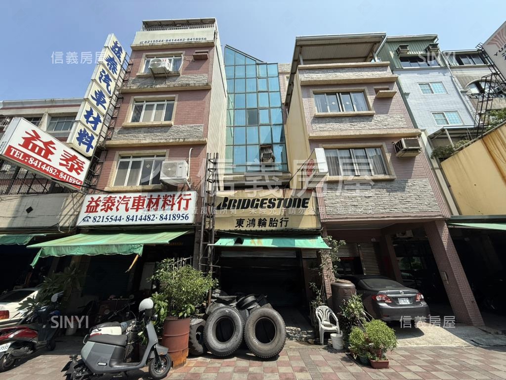 前鎮近草衙道正路金透店房屋室內格局與周邊環境