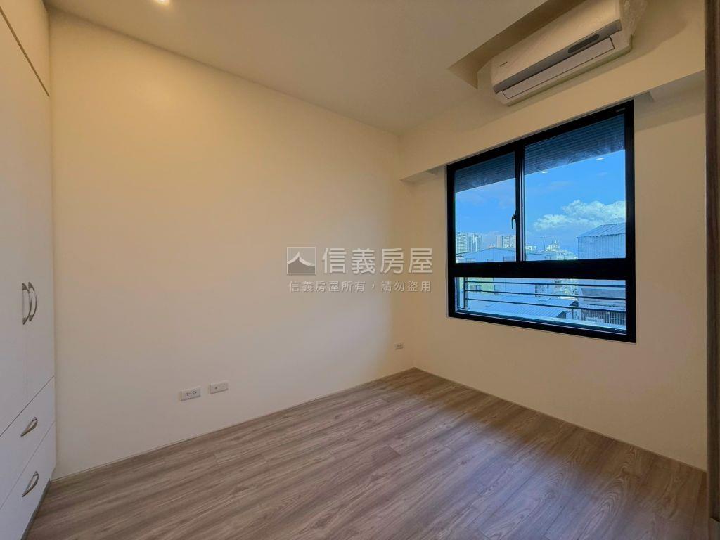 昂峰惟美美裝潢兩房兩衛房屋室內格局與周邊環境