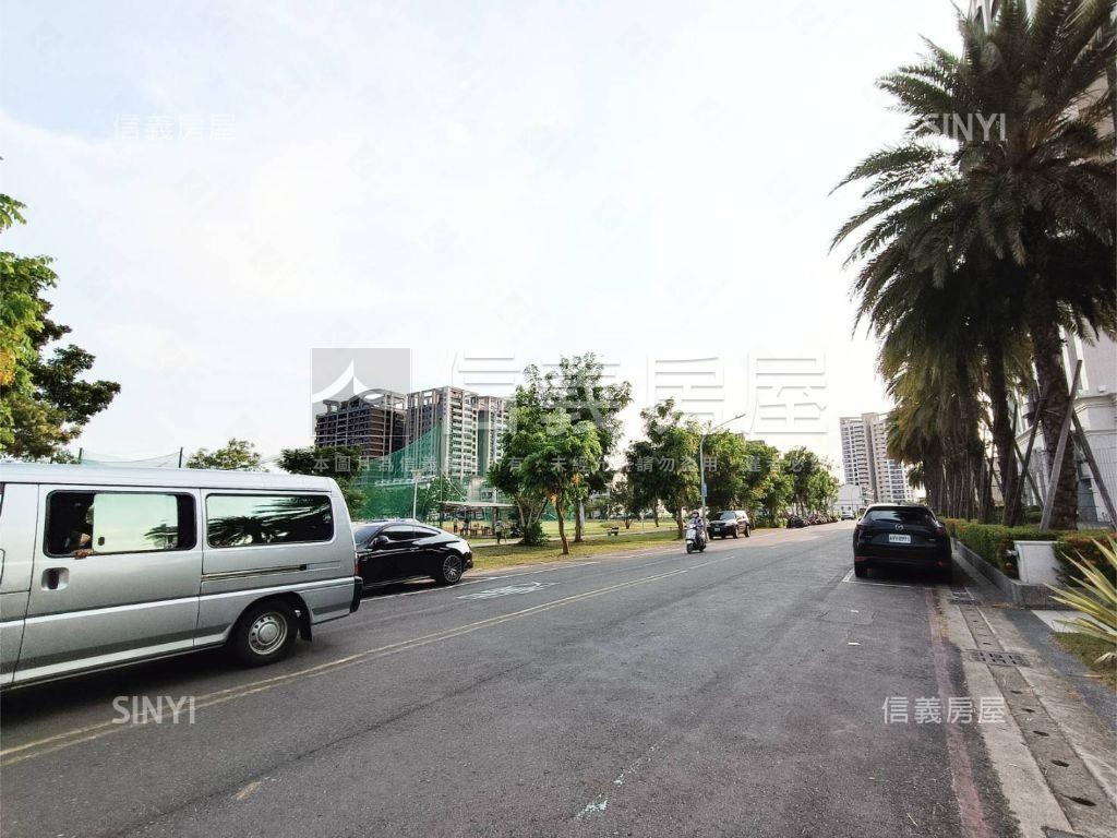 高大單塊建地大學十六街旁房屋室內格局與周邊環境
