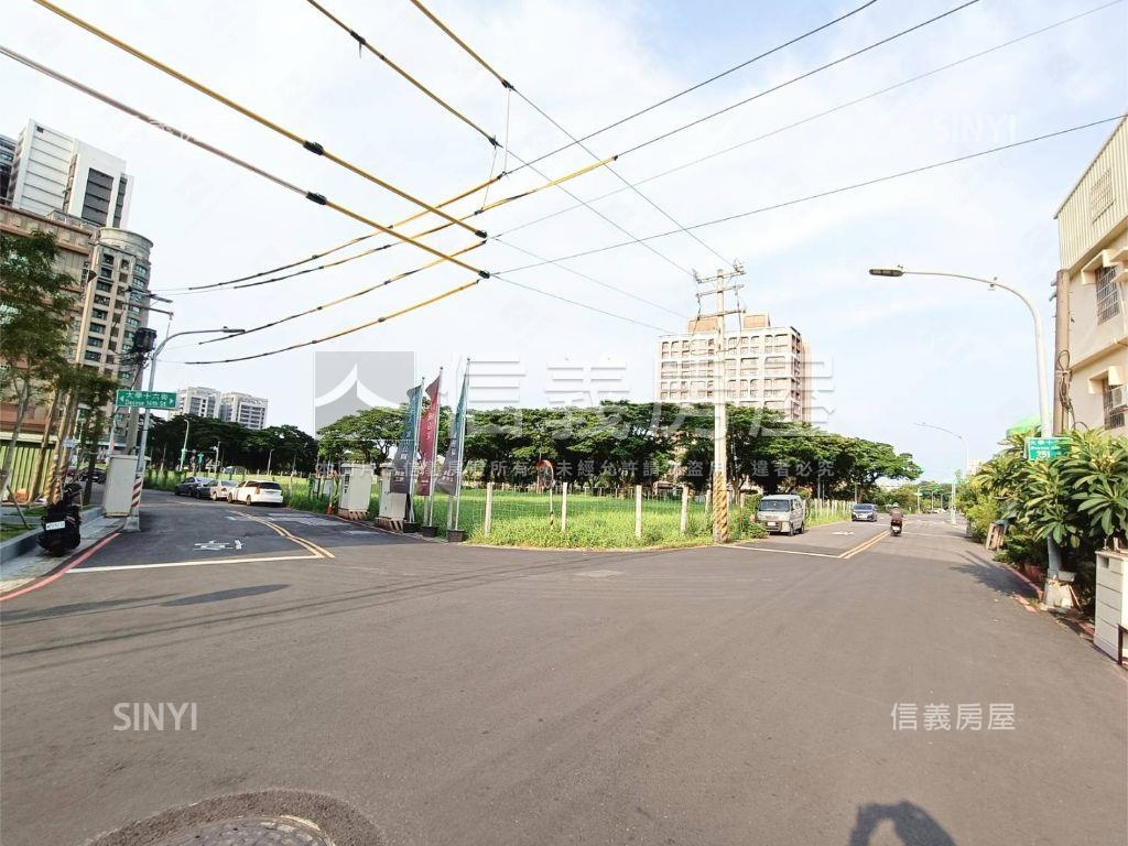 高大單塊建地大學十六街旁房屋室內格局與周邊環境