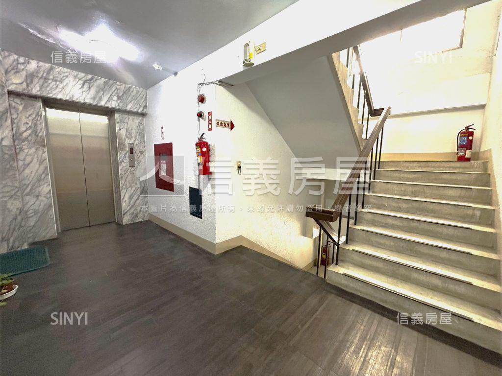 金馬報喜管理電梯大空間房屋室內格局與周邊環境