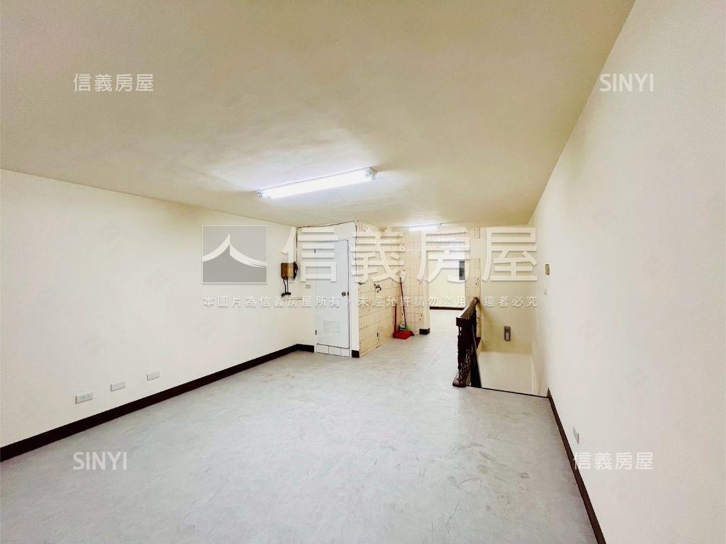 近科工館地點漂亮好用店面房屋室內格局與周邊環境