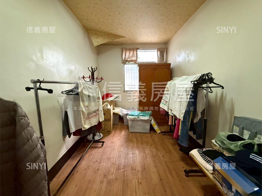 近衛武營成家低總三房房屋室內格局與周邊環境