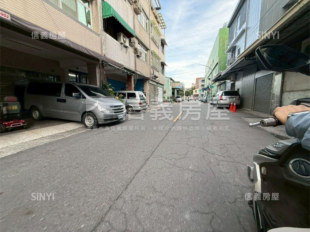 近衛武營成家低總三房房屋室內格局與周邊環境