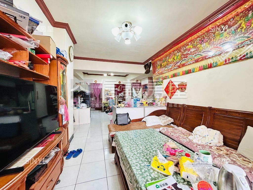 我住在民族路上房屋室內格局與周邊環境