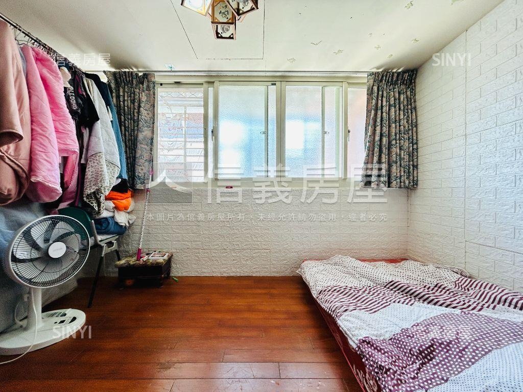 我住在民族路上房屋室內格局與周邊環境