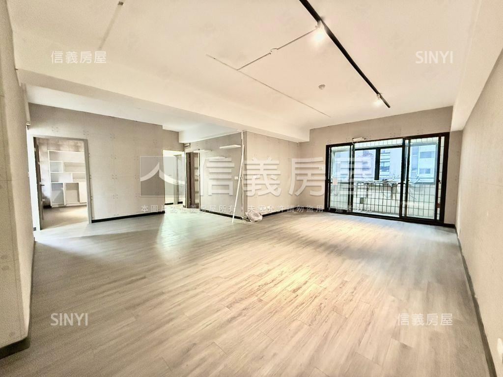 小巨蛋現代優質商辦房屋室內格局與周邊環境