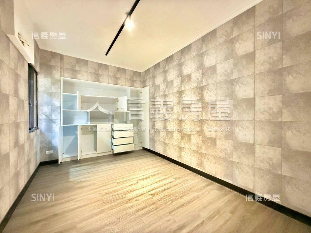 小巨蛋現代優質商辦房屋室內格局與周邊環境