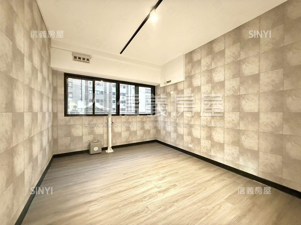 小巨蛋現代優質商辦房屋室內格局與周邊環境