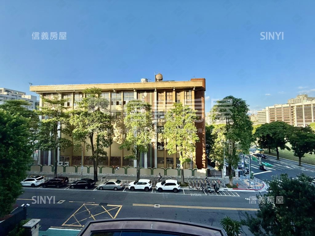 第一樂章．紀念堂四房豪邸房屋室內格局與周邊環境