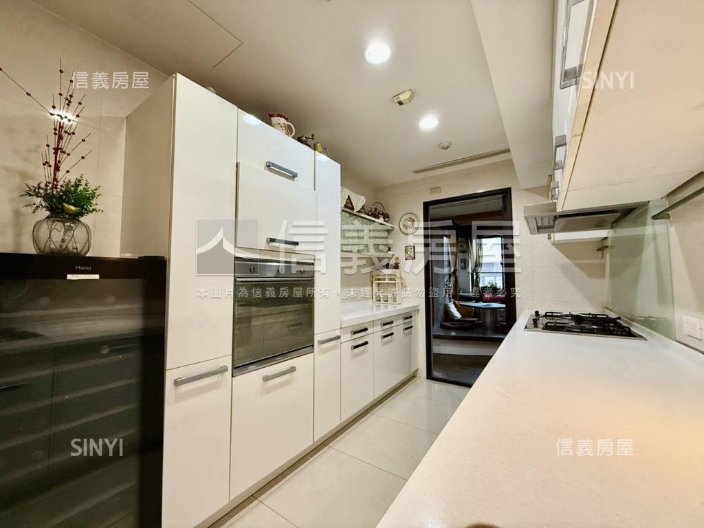 第一樂章．紀念堂四房豪邸房屋室內格局與周邊環境