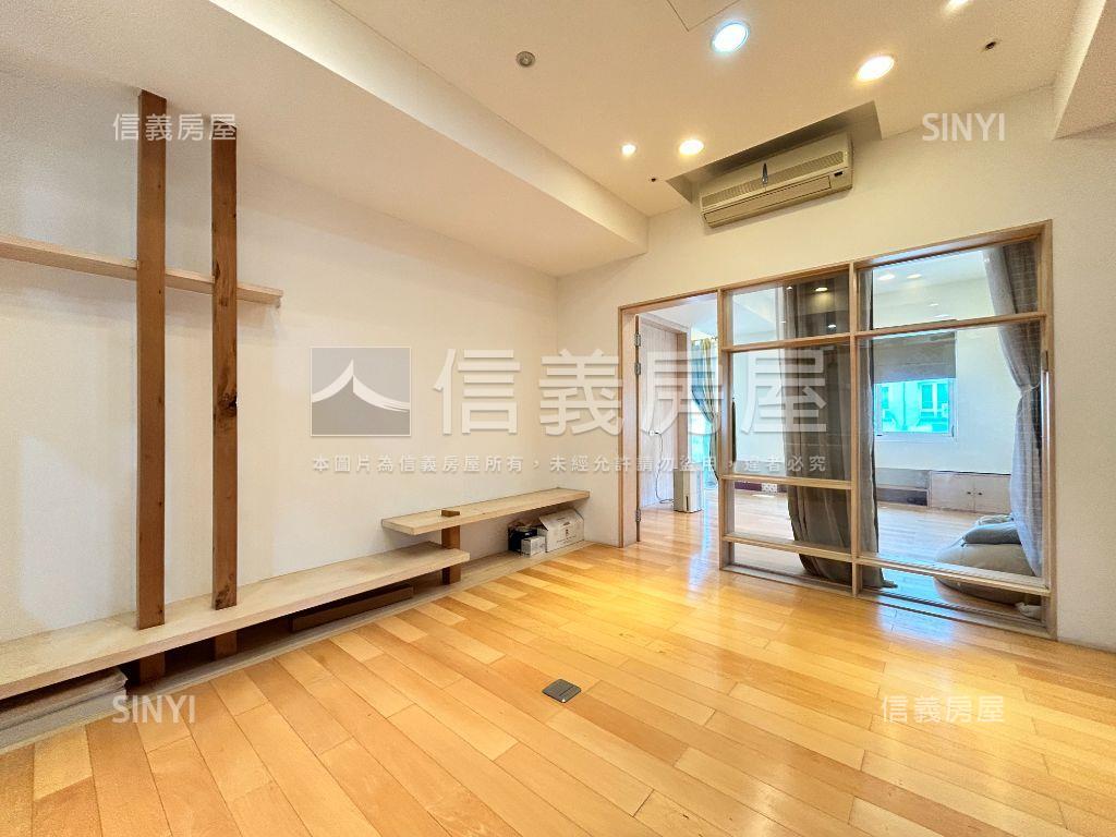 曼哈頓裝潢大四房房屋室內格局與周邊環境