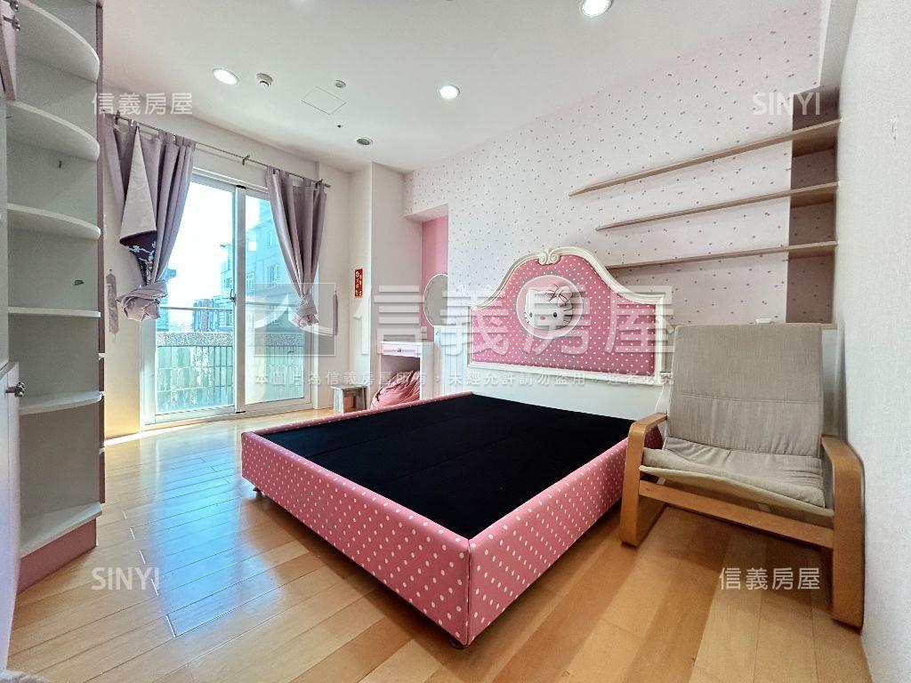 曼哈頓裝潢大四房房屋室內格局與周邊環境