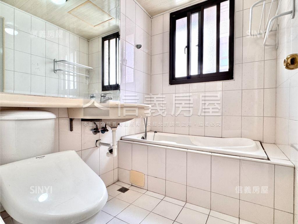 自由自在高樓邊間採光三房房屋室內格局與周邊環境