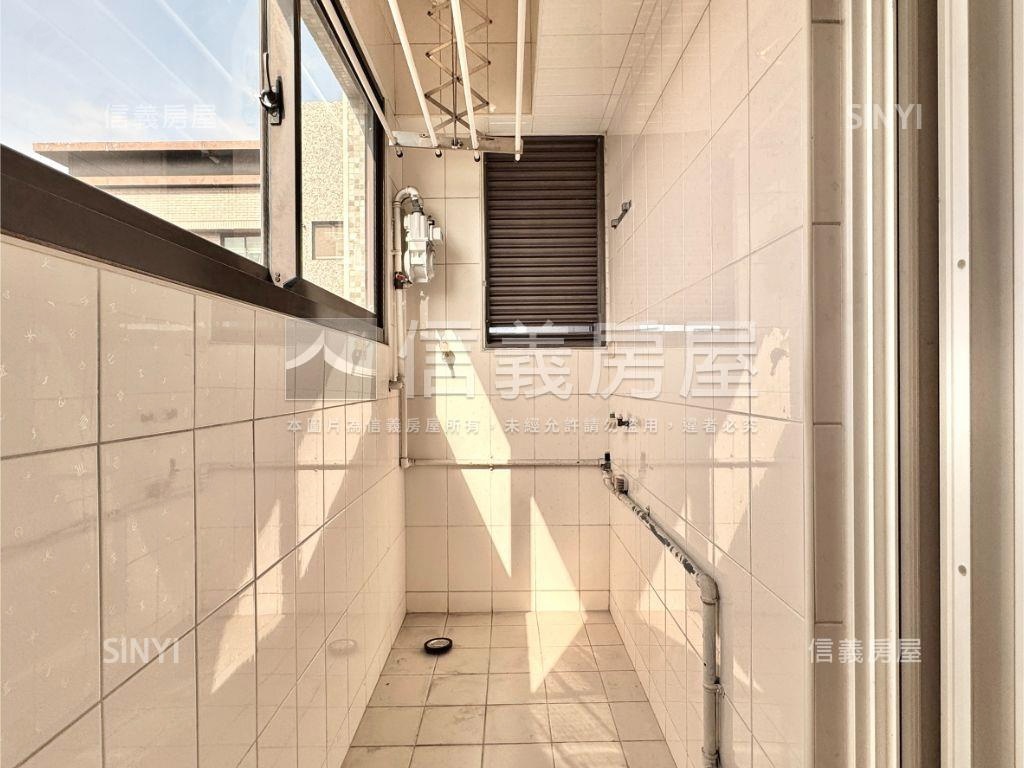 自由自在高樓邊間採光三房房屋室內格局與周邊環境