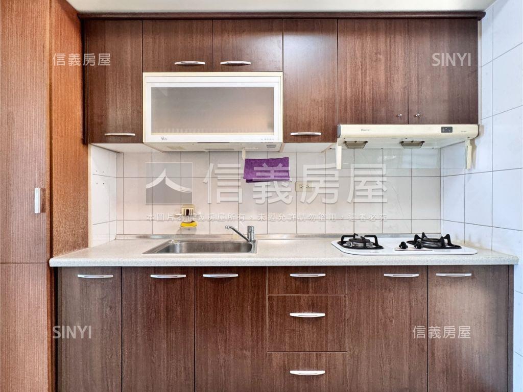 自由自在高樓邊間採光三房房屋室內格局與周邊環境