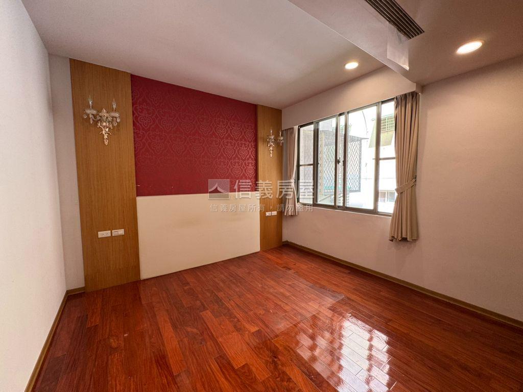 拎包入住一層一戶公寓三樓房屋室內格局與周邊環境