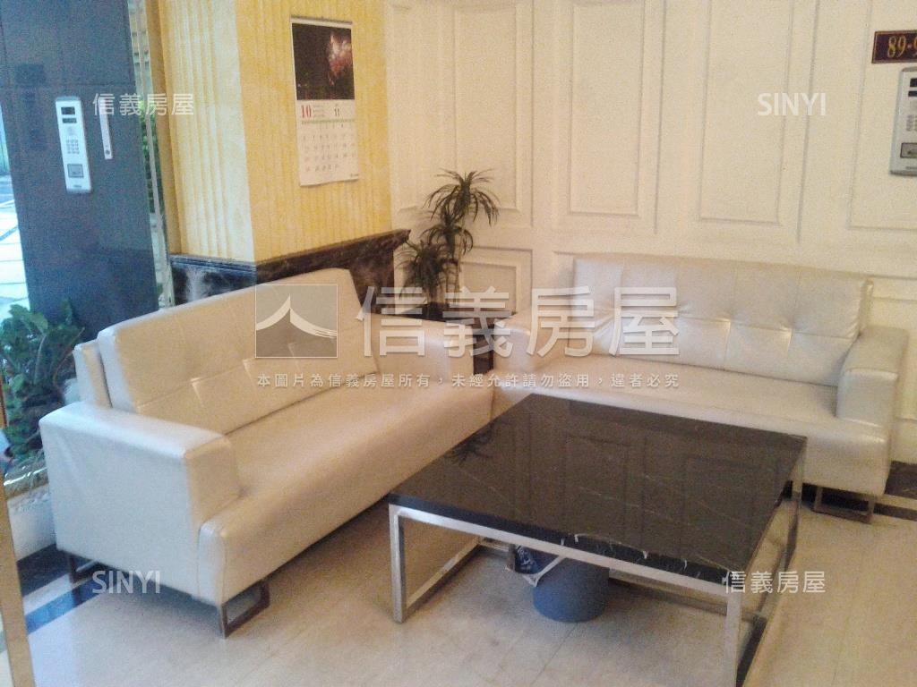 新婚首購，悠悅賞兩房車位房屋室內格局與周邊環境