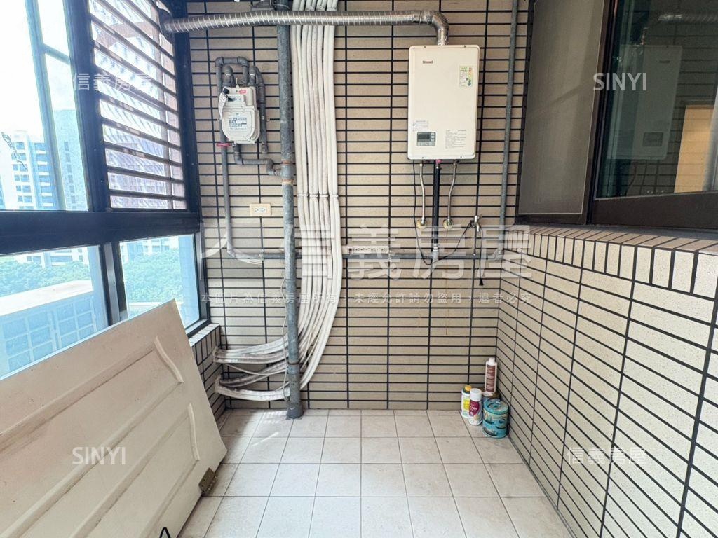 太子近未來捷運明亮三房房屋室內格局與周邊環境