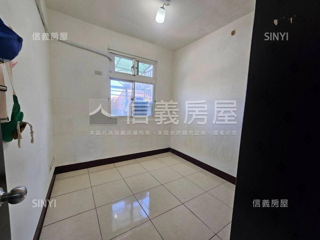 臻愛民西典藏大四房房屋室內格局與周邊環境