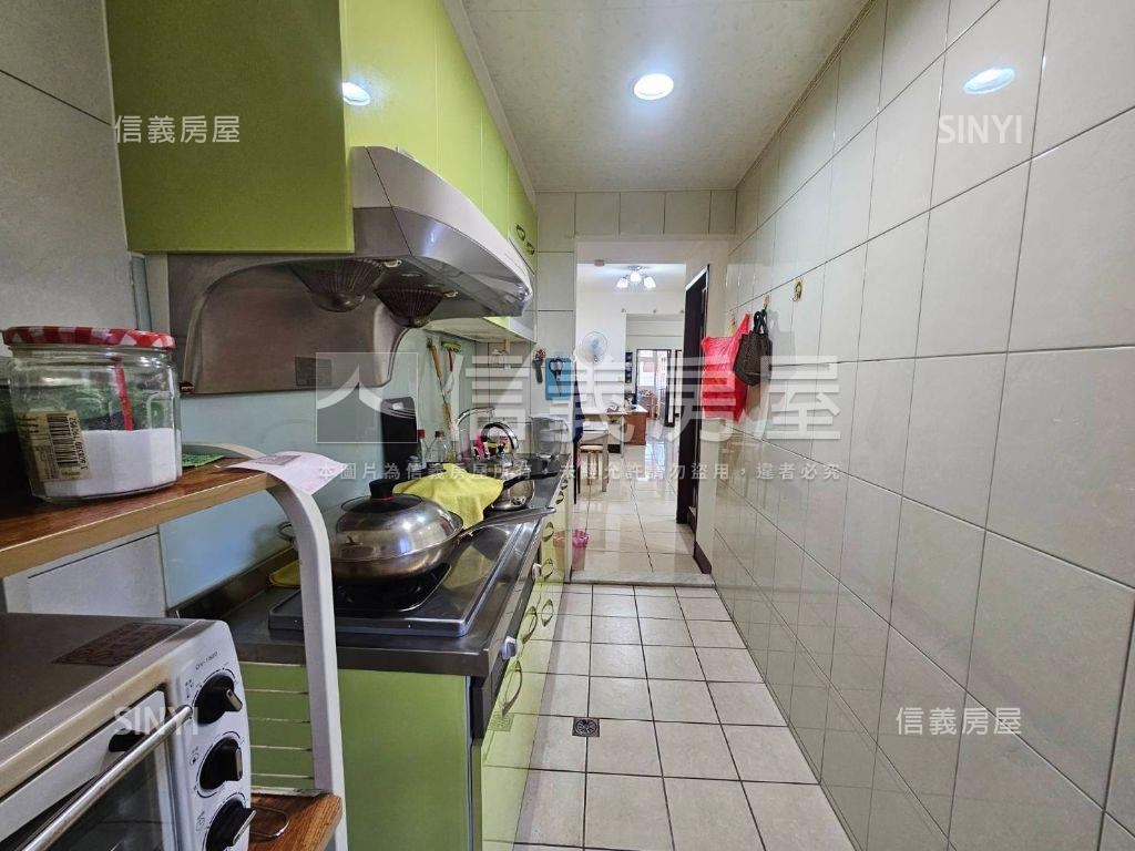 臻愛民西典藏大四房房屋室內格局與周邊環境