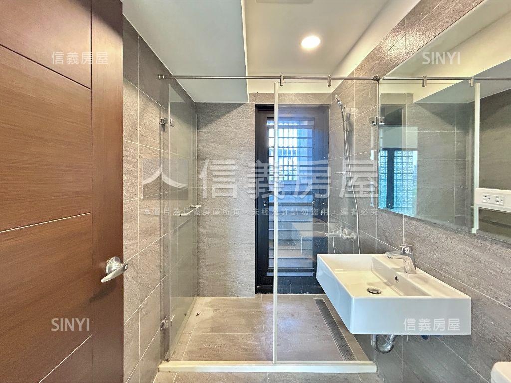 水岸森活輕奢三房房屋室內格局與周邊環境