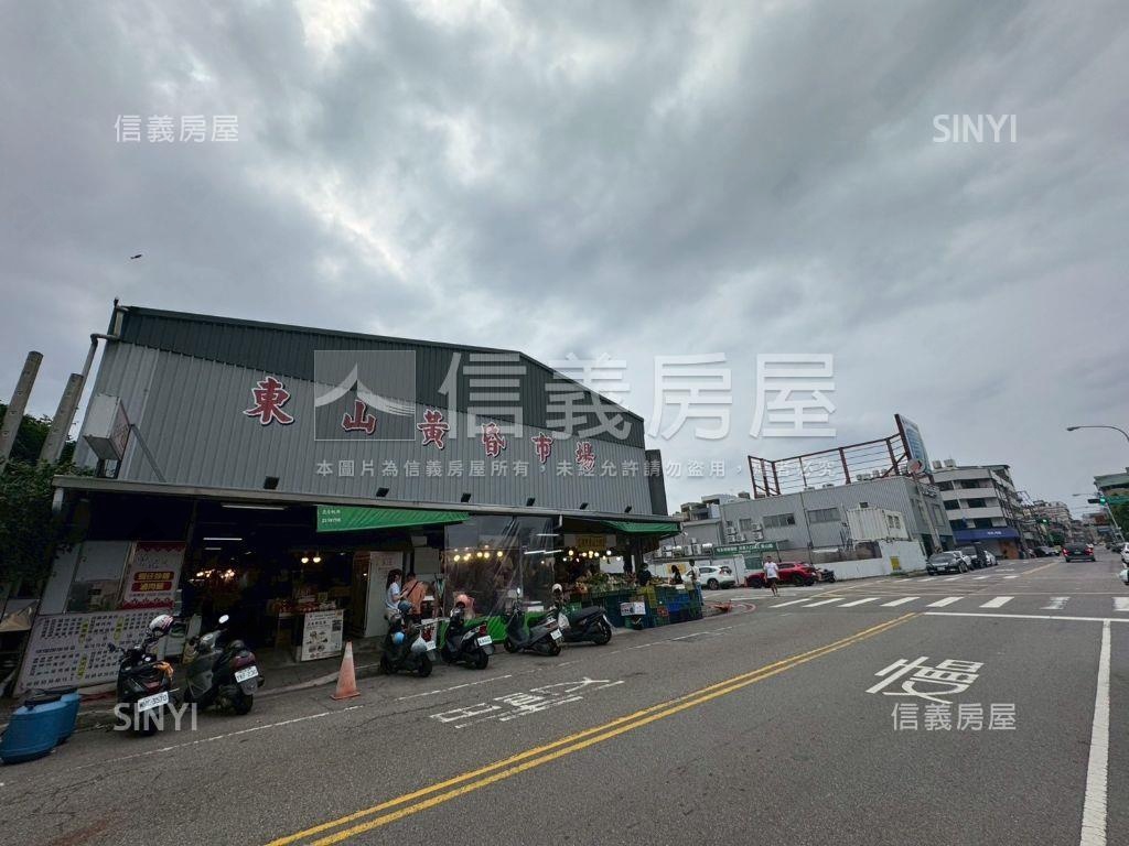 極品✪近７４十期三房車位房屋室內格局與周邊環境