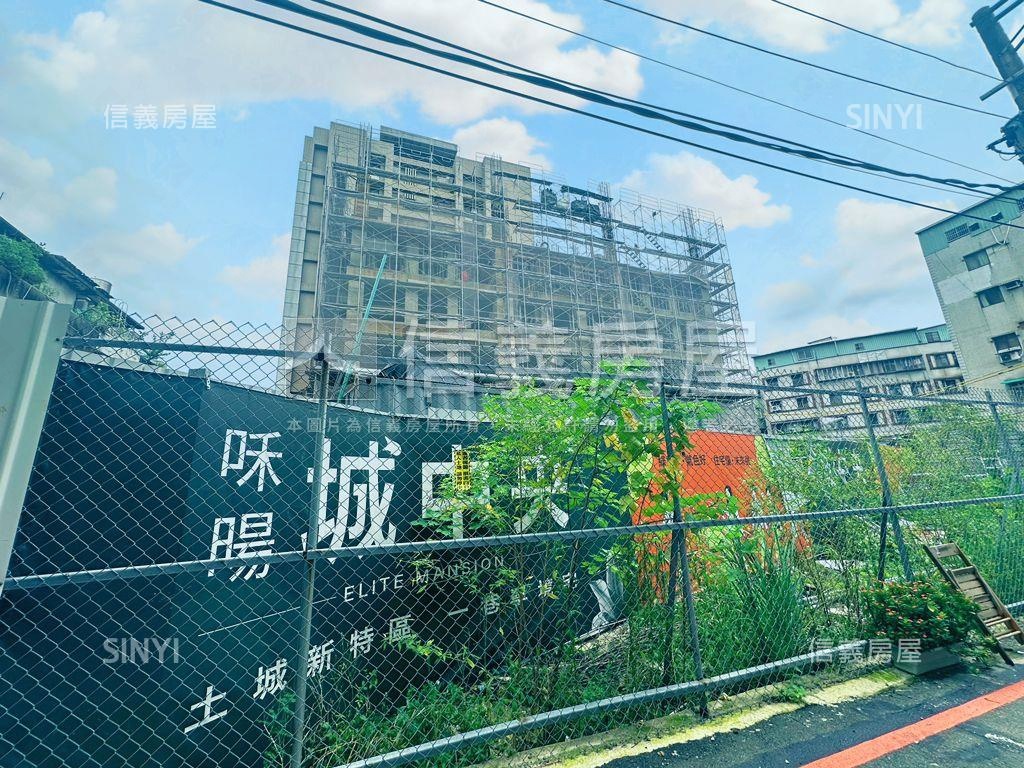 城中央高樓視野稀有面向房屋室內格局與周邊環境