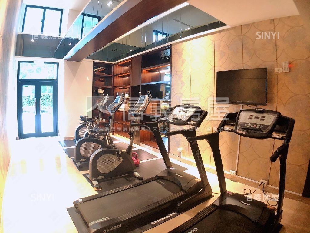 芳洲面公園金店面房屋室內格局與周邊環境