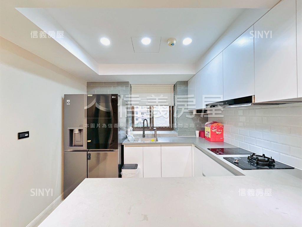 風尚稀有樓中樓含車位房屋室內格局與周邊環境