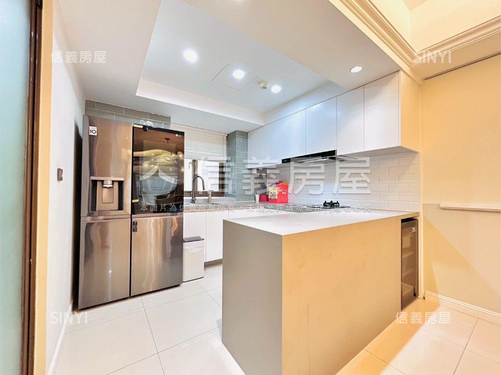 風尚稀有樓中樓含車位房屋室內格局與周邊環境