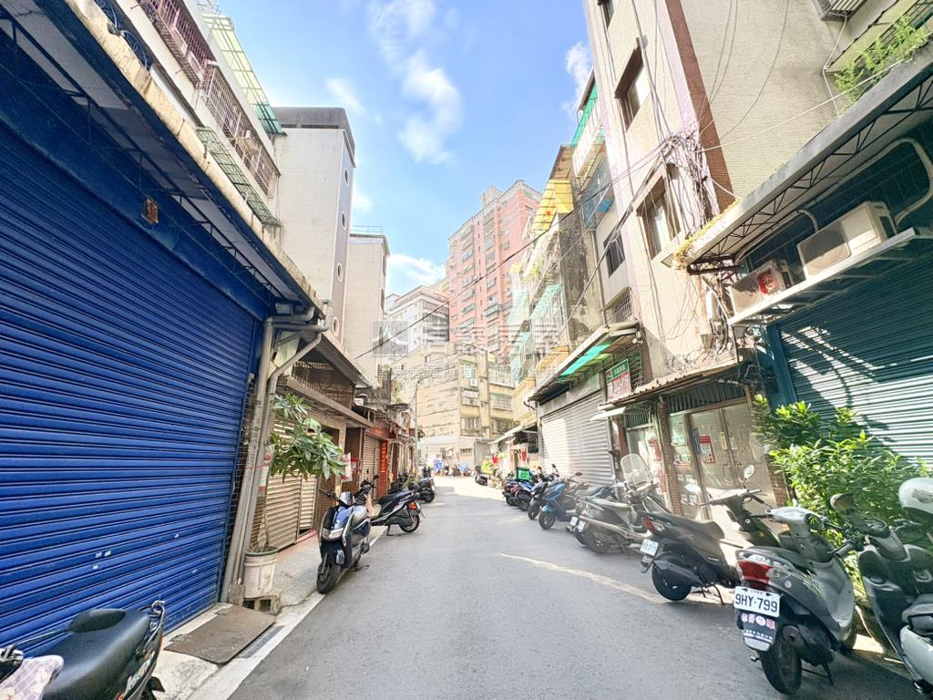 近三重站溫馨美三樓房屋室內格局與周邊環境