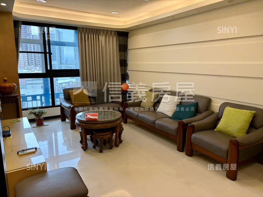 臻盛英倫三房車位房屋室內格局與周邊環境