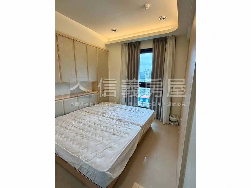 臻盛英倫三房車位房屋室內格局與周邊環境