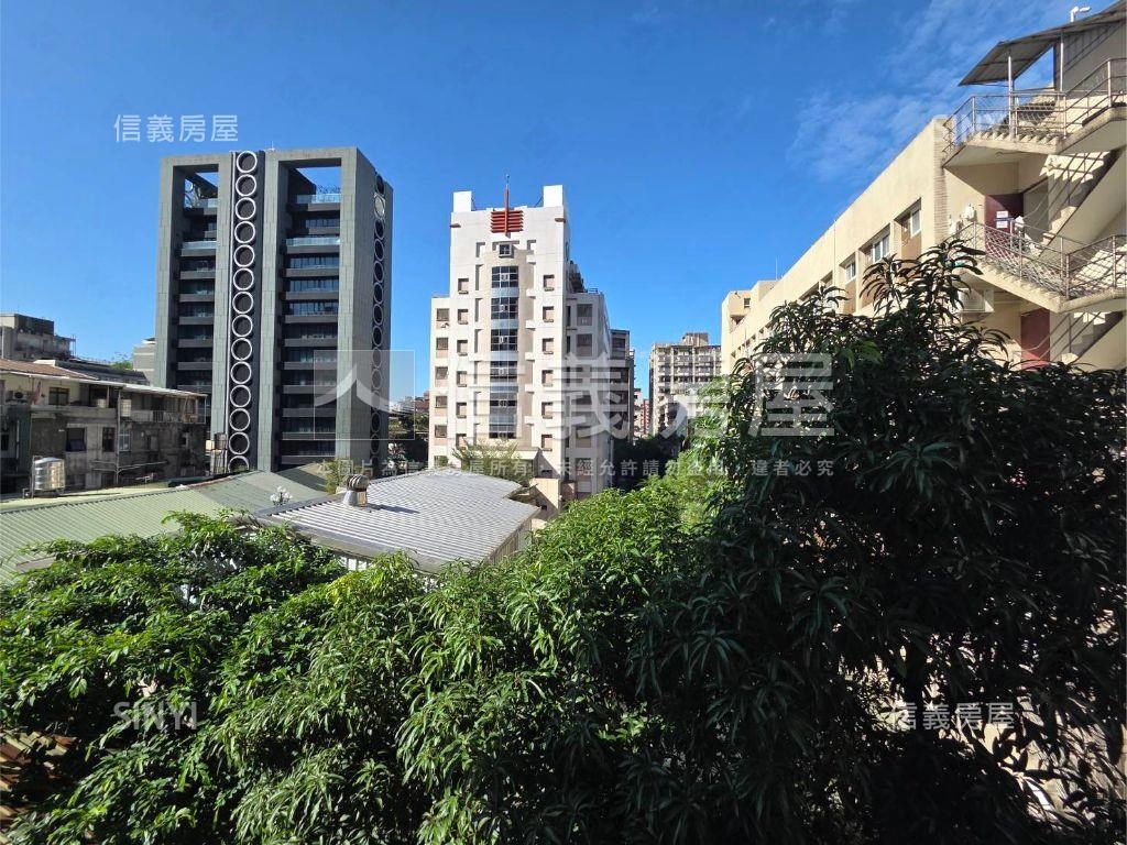 敦南４房華廈附坡平車位房屋室內格局與周邊環境