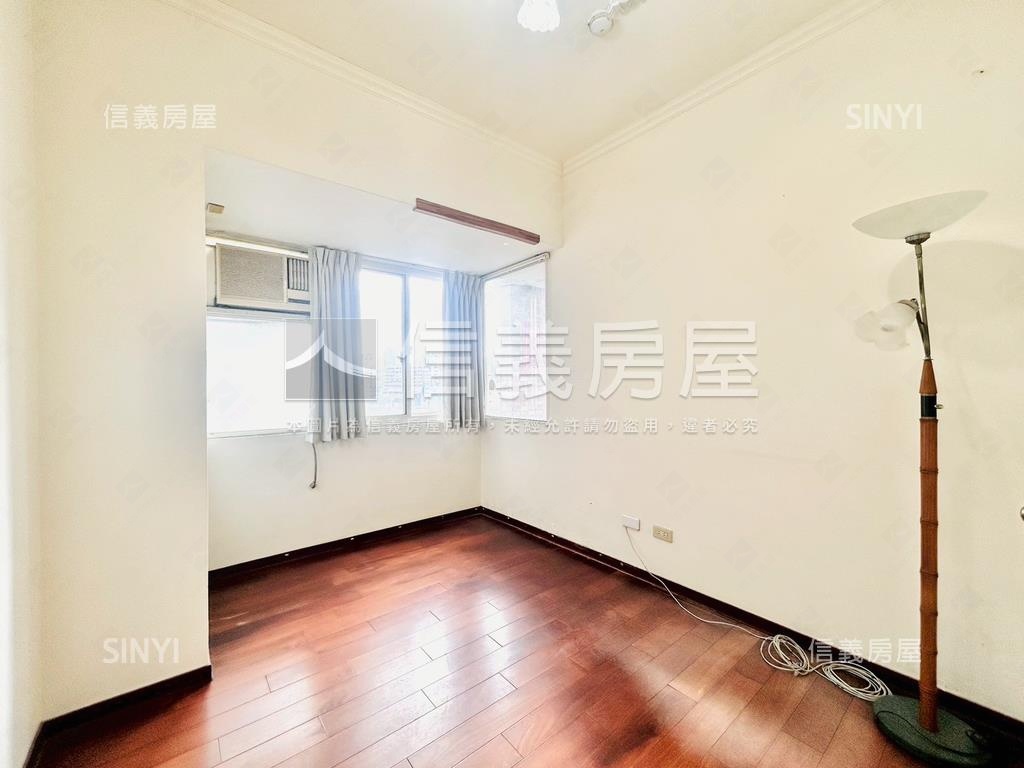 低總價～西區兩房平面車位房屋室內格局與周邊環境